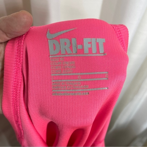 Nike Pro pink workout tank top - Picture 4 of 7